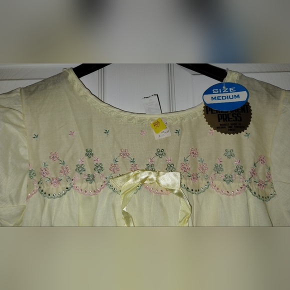 Vintage Nightgown Stones Wear Brand - Picture 3 of 9